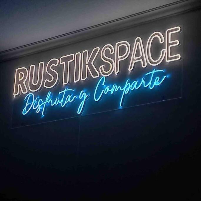 Bienvenidos A Rustik Space * Vina del Mar